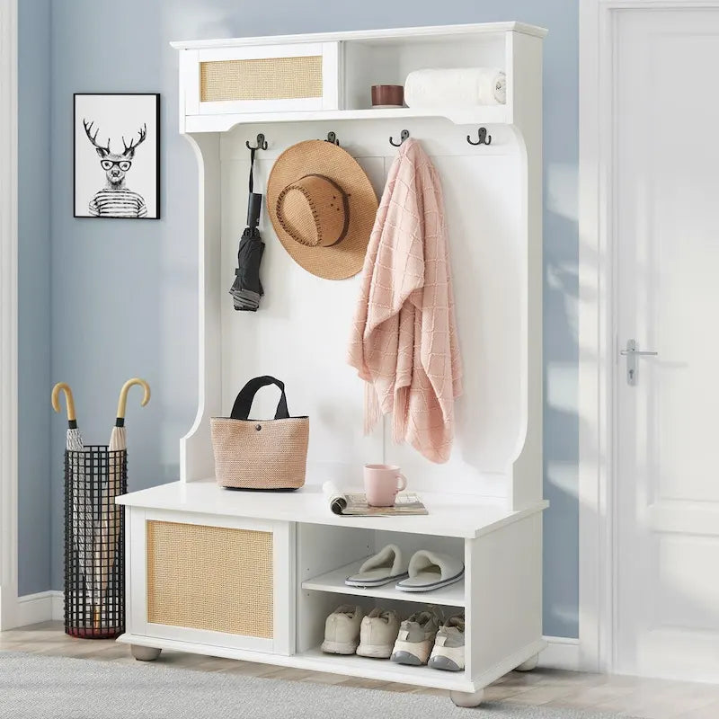 Commode de rangement en bois de style ferme classique avec portes d'armoire décoratives en rotin tressé